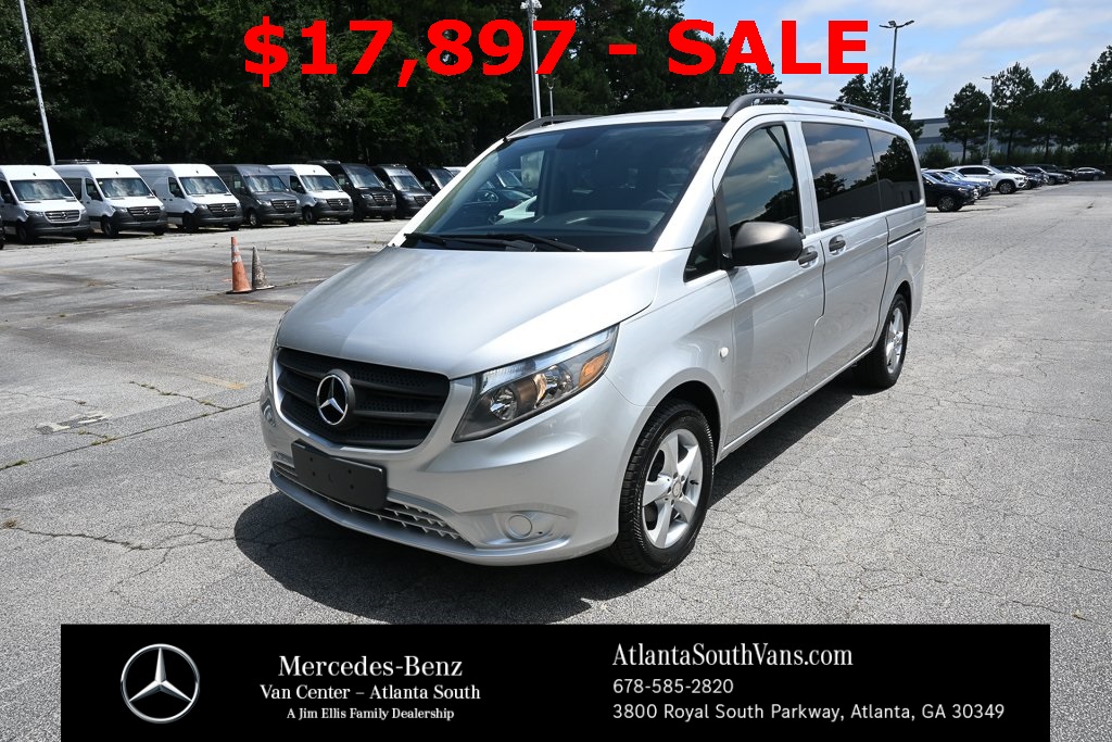 2016 Mercedes-Benz Metris Passenger Van
