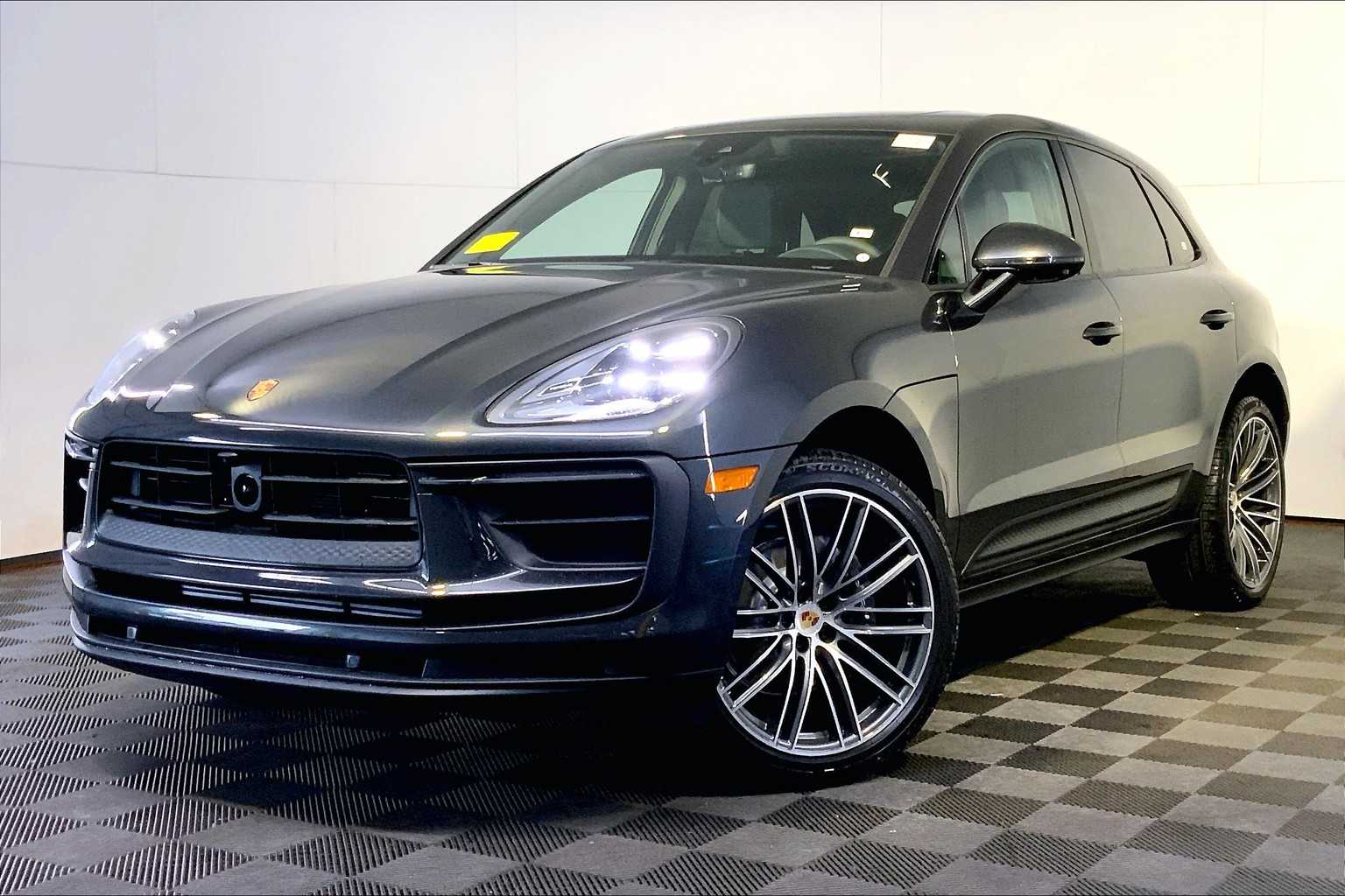 2026 Porsche Macan
