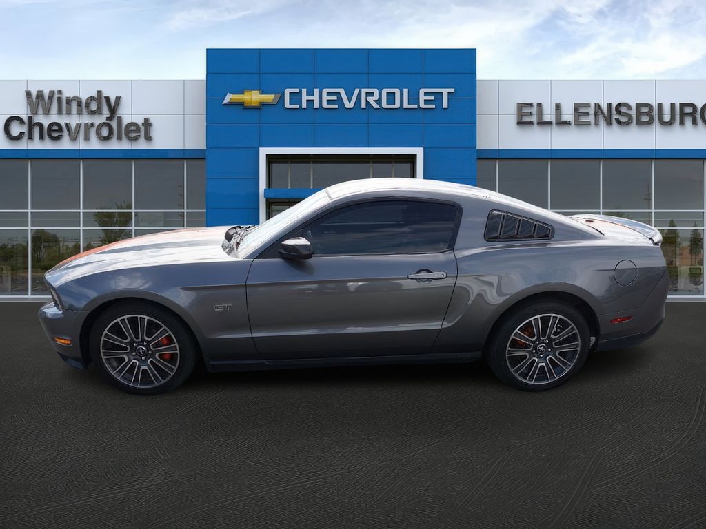 2010 Ford Mustang GT Premium photo 2
