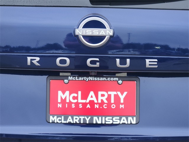 2026 Nissan Rogue SV photo 4