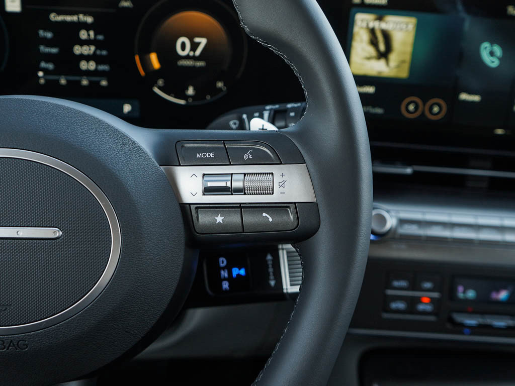 2026 Hyundai Kona SEL photo 18