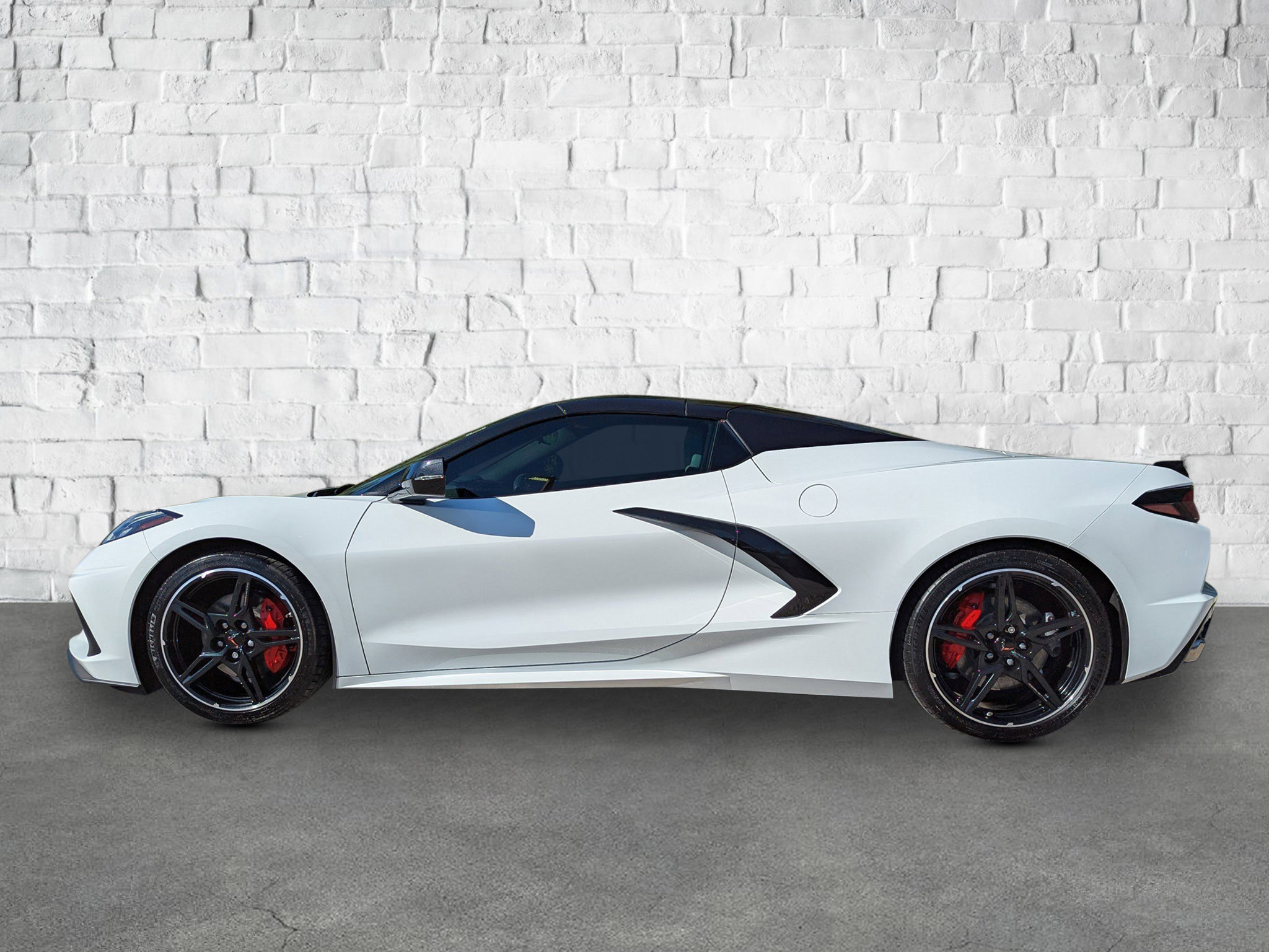 2023 Chevrolet Corvette 1LT photo 2