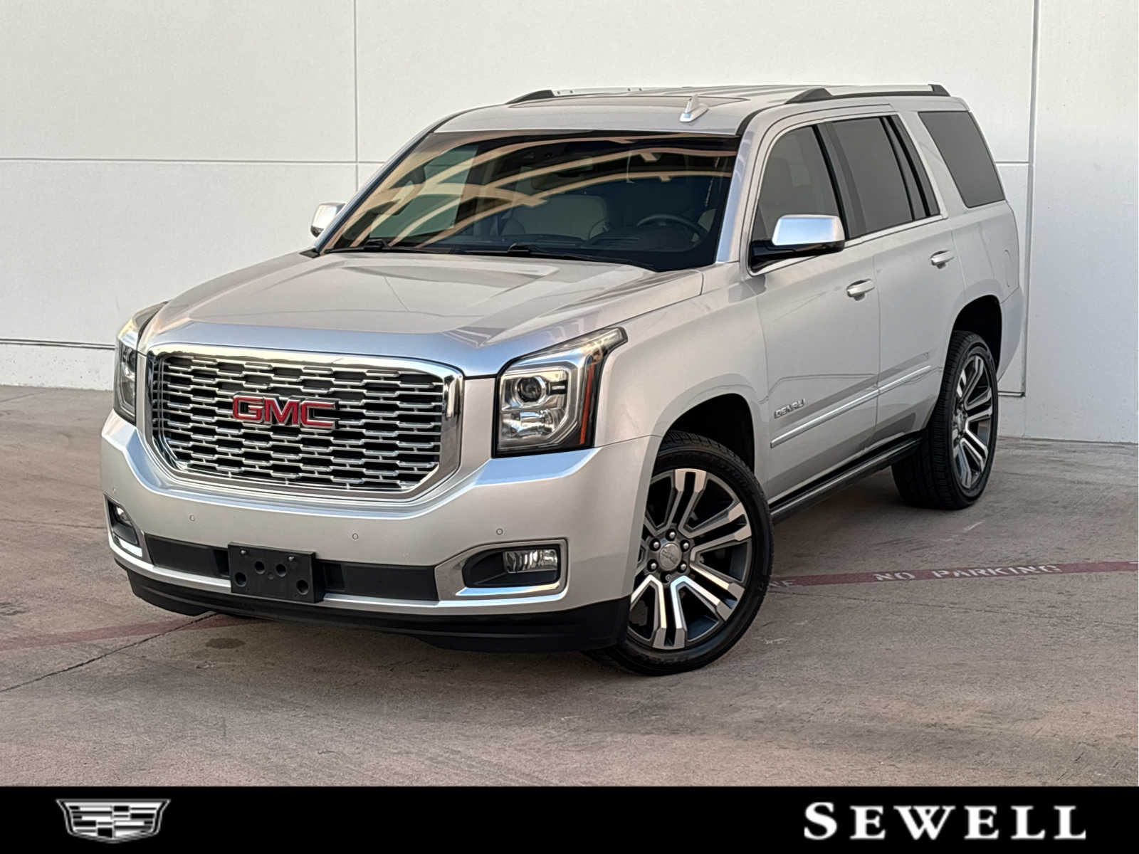 2018 GMC Yukon Denali's photo