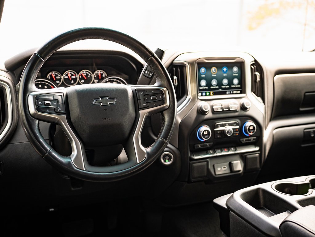 2022 Chevrolet Silverado 1500 RST photo 4