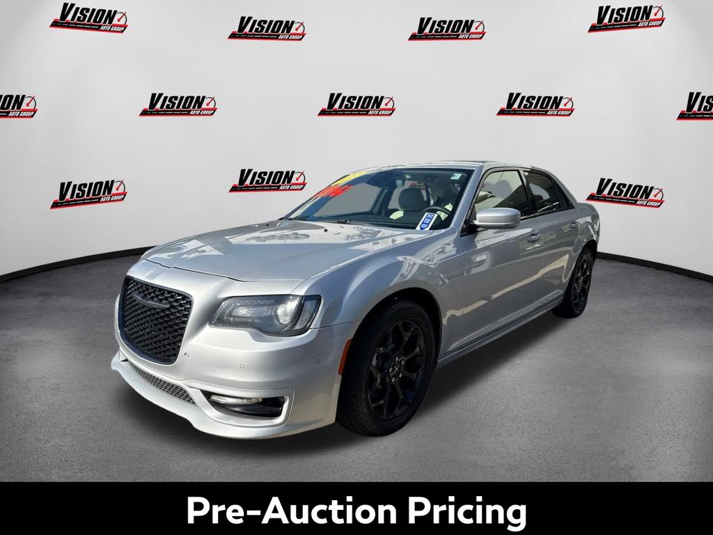 2022 Chrysler 300 Touring L's photo