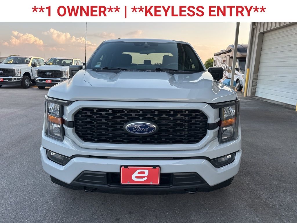 2023 Ford F-150 XL photo 2