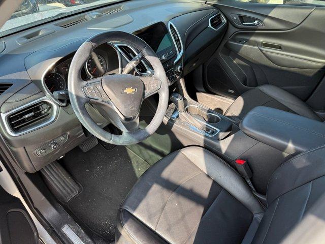 2020 Chevrolet Equinox Premier photo 2