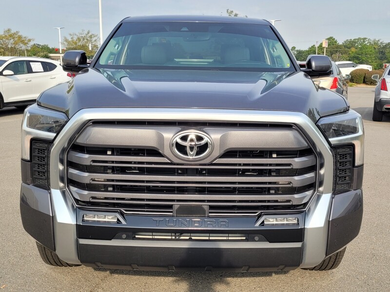 2022 Toyota Tundra Limited CrewMax photo 12