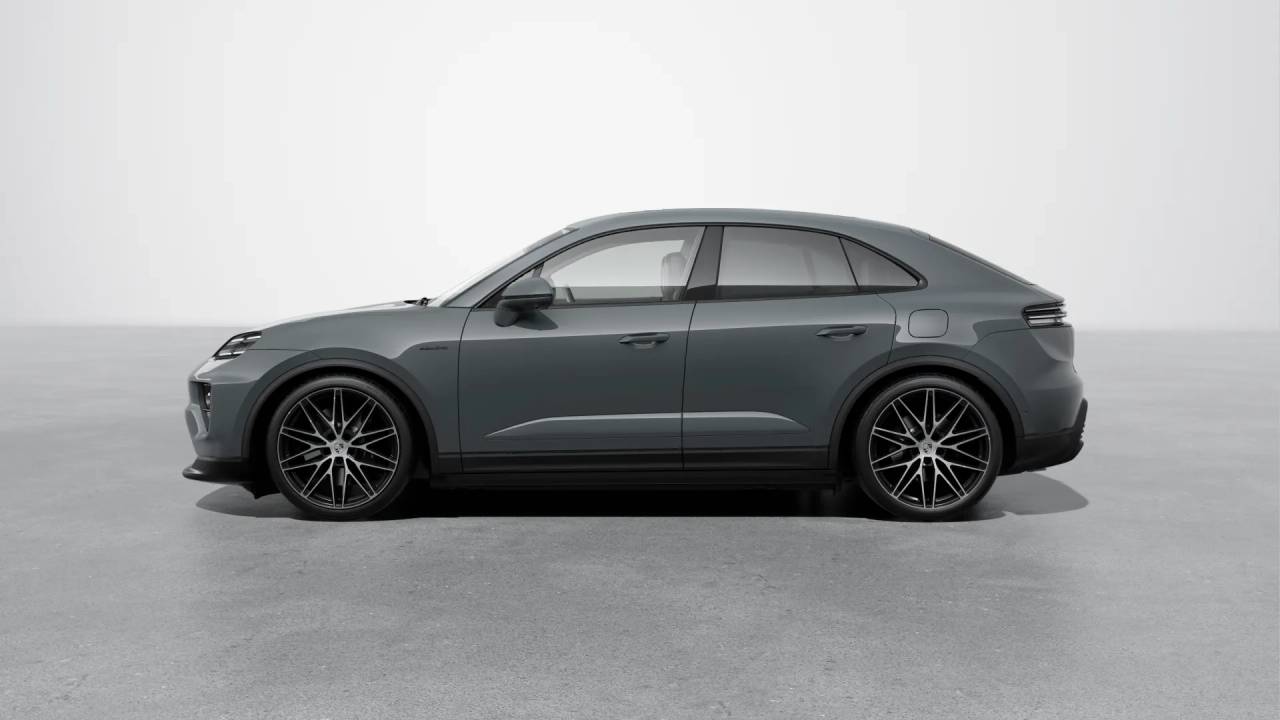 2025 Porsche Macan Electric photo 2