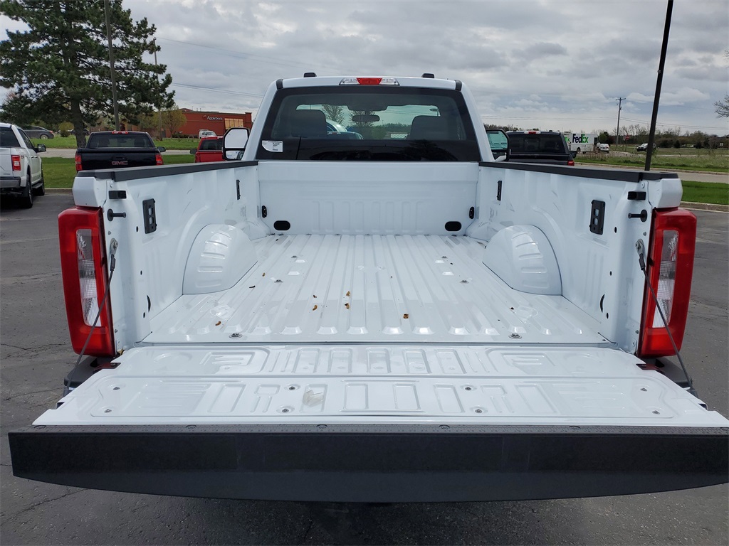 2025 Ford F-350 XL photo 19