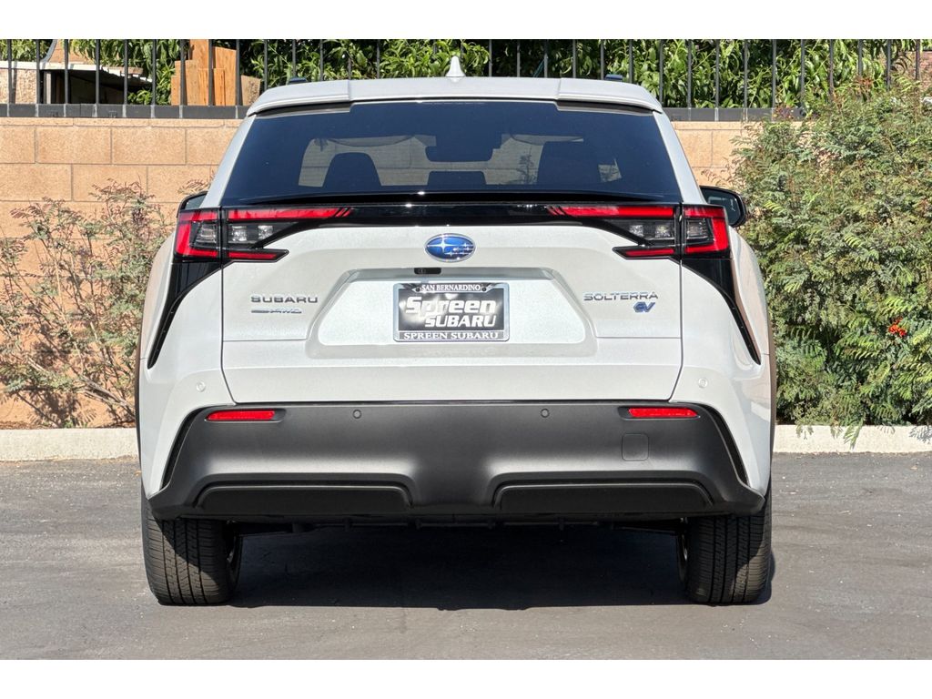 2025 Subaru Solterra Premium photo 4