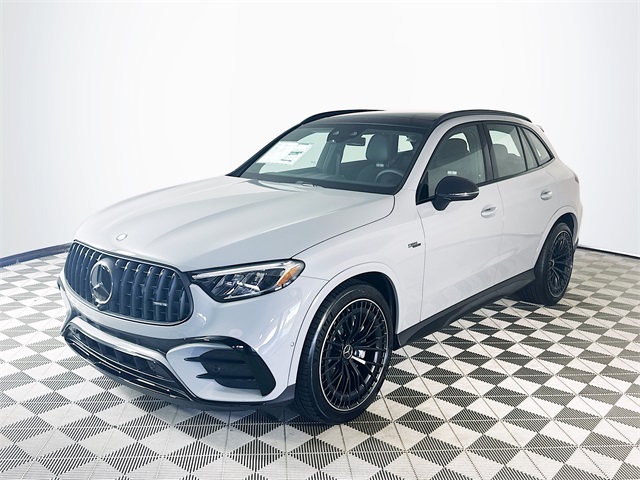 2026 Mercedes Benz GLC 43 AMG photo 2