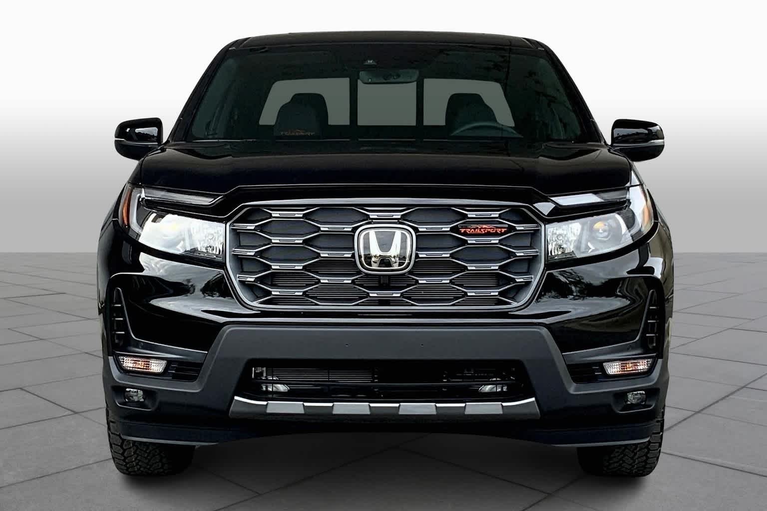 2025 Honda Ridgeline TrailSport photo 3
