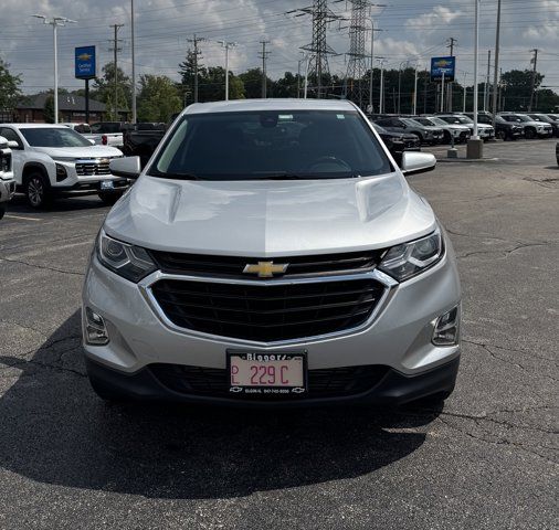 2019 Chevrolet Equinox LT photo 2