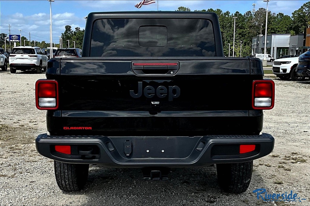 2023 Jeep Gladiator Sport photo 5
