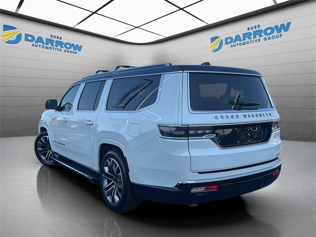 2024 Jeep Wagoneer L Series III photo 3