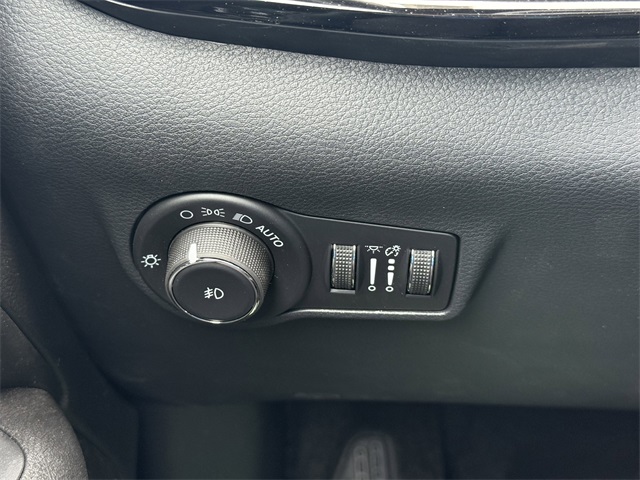 2025 Jeep Compass Latitude photo 26