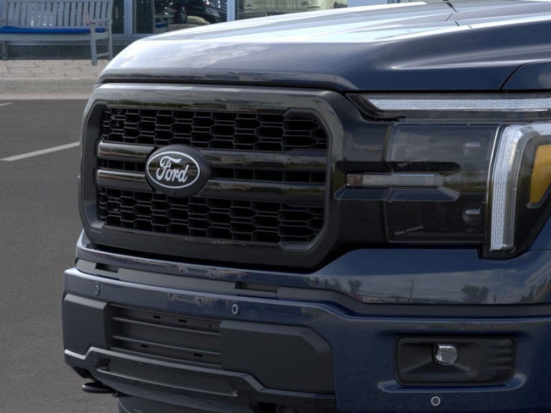 2025 Ford F-150 Lariat photo 17