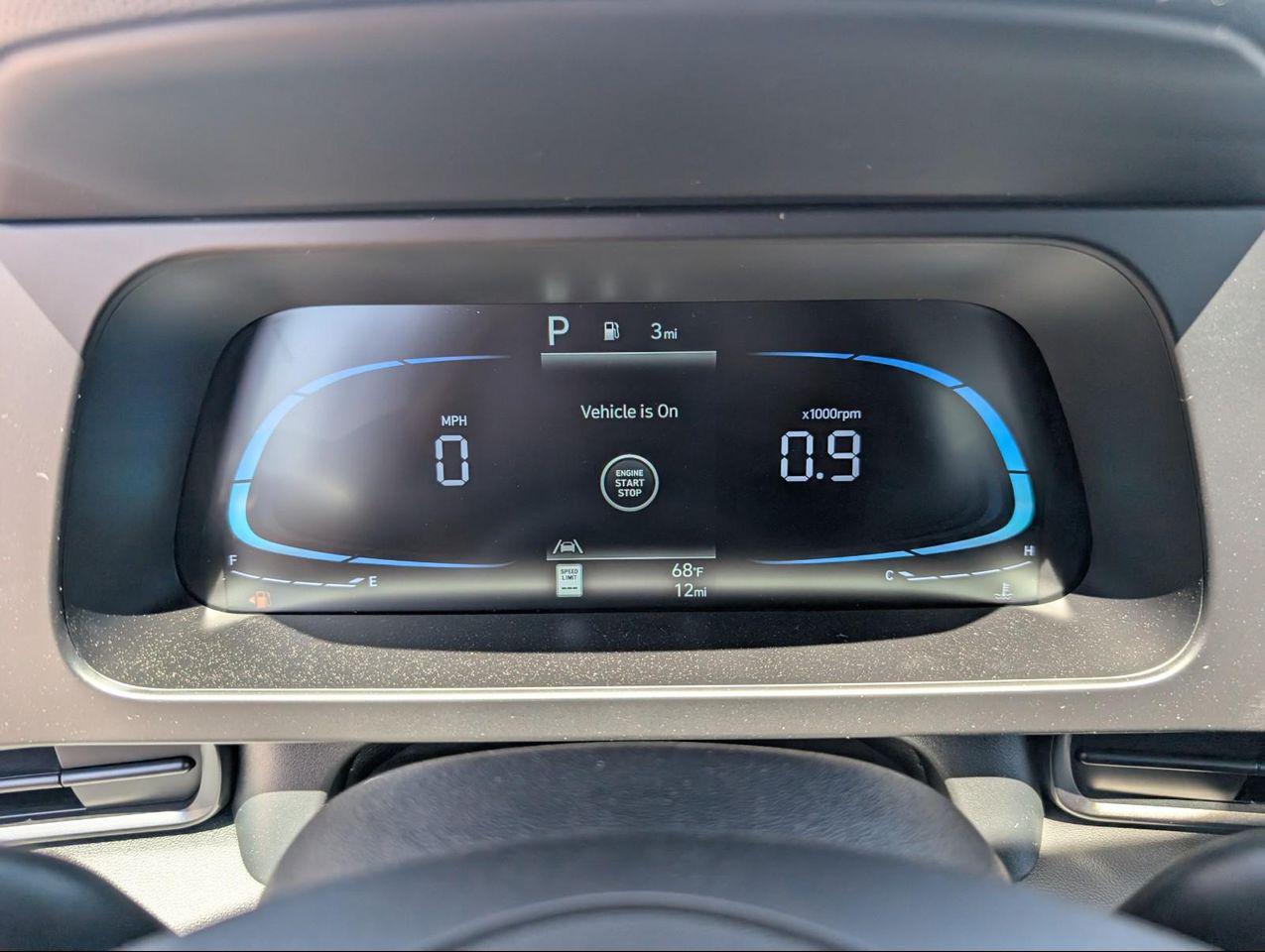 2025 Hyundai Elantra SEL Sport photo 15