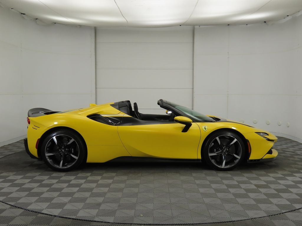 2024 Ferrari SF90 Spider photo 4