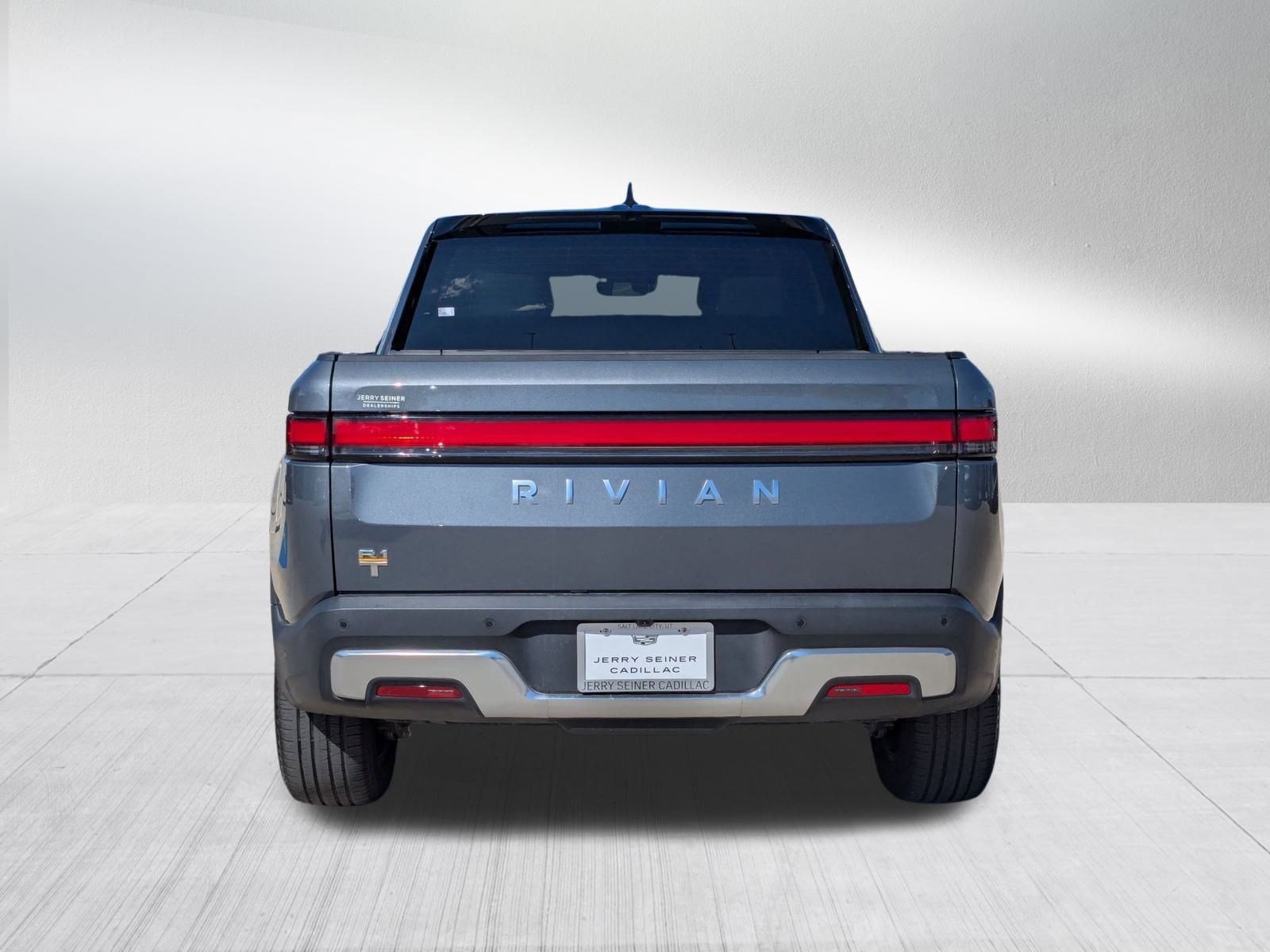 2022 Rivian R1T Adventure photo 3