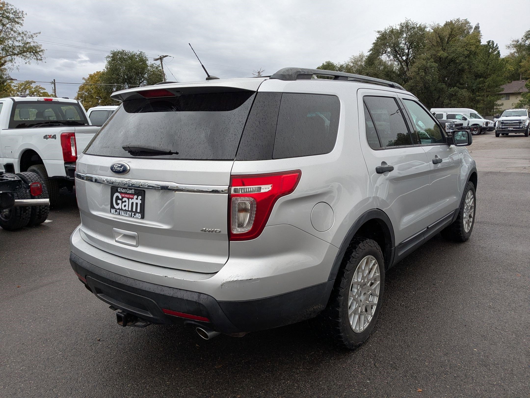 2013 Ford Explorer Base photo 3
