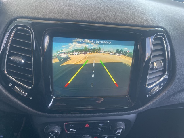 2018 Jeep Compass Limited photo 12