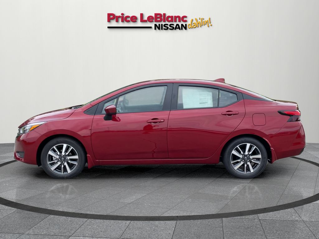 2025 Nissan Versa SV photo 4
