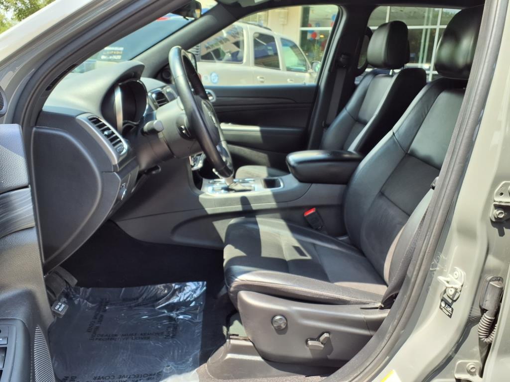 2021 Jeep Grand Cherokee Laredo X photo 15