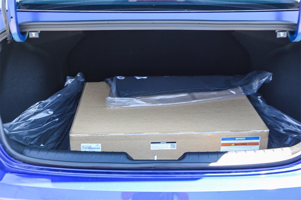 2025 Hyundai Elantra Blue SEL Sport photo 11