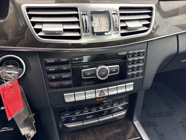 2014 Mercedes Benz E 350 4MATIC Sedan photo 19