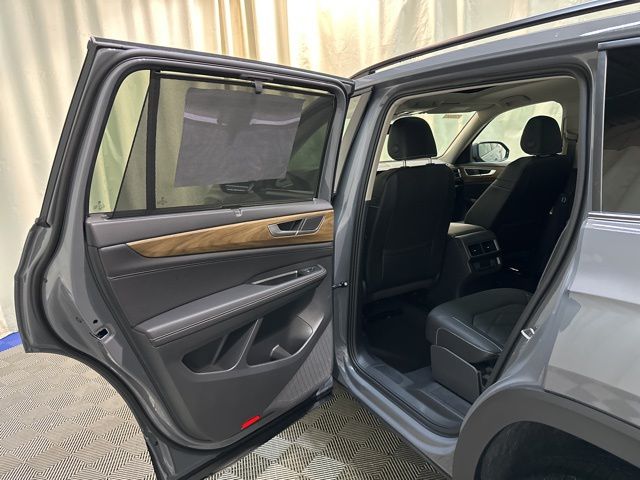 2026 Volkswagen Atlas SE Technology photo 23