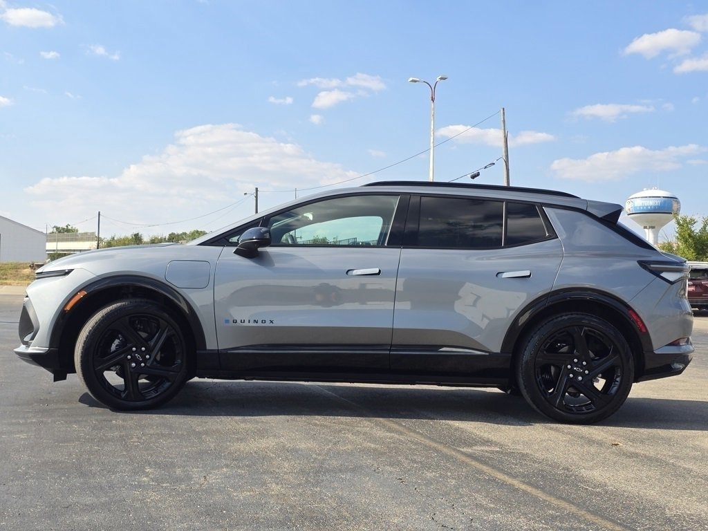 2024 Chevrolet Equinox EV 3RS photo 4
