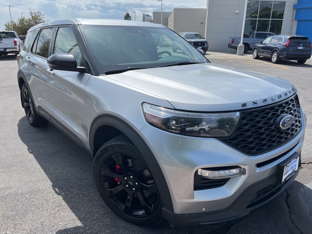 2021 Ford Explorer ST photo 2