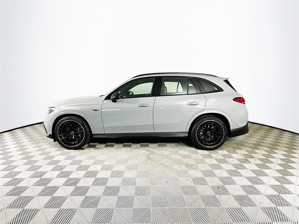 2026 Mercedes Benz GLC 43 AMG 4MATIC photo 3