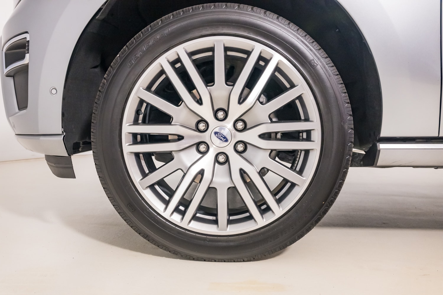 2024 Ford Expedition Platinum photo 14