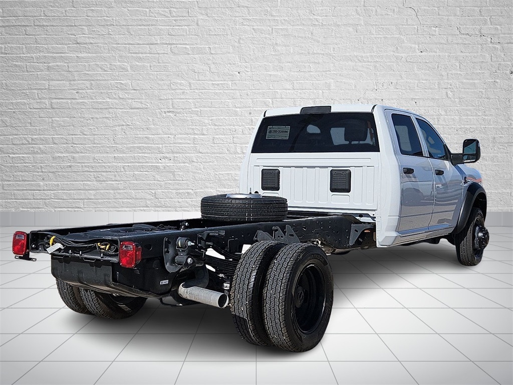 2026 Ram 5500 Tradesman photo 4