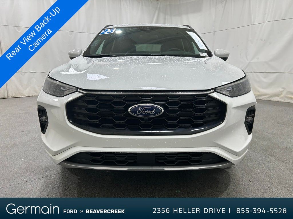2023 Ford Escape ST-Line Select photo 2