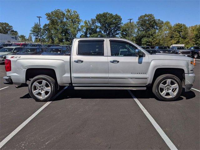 2018 Chevrolet Silverado 1500 LTZ photo 2