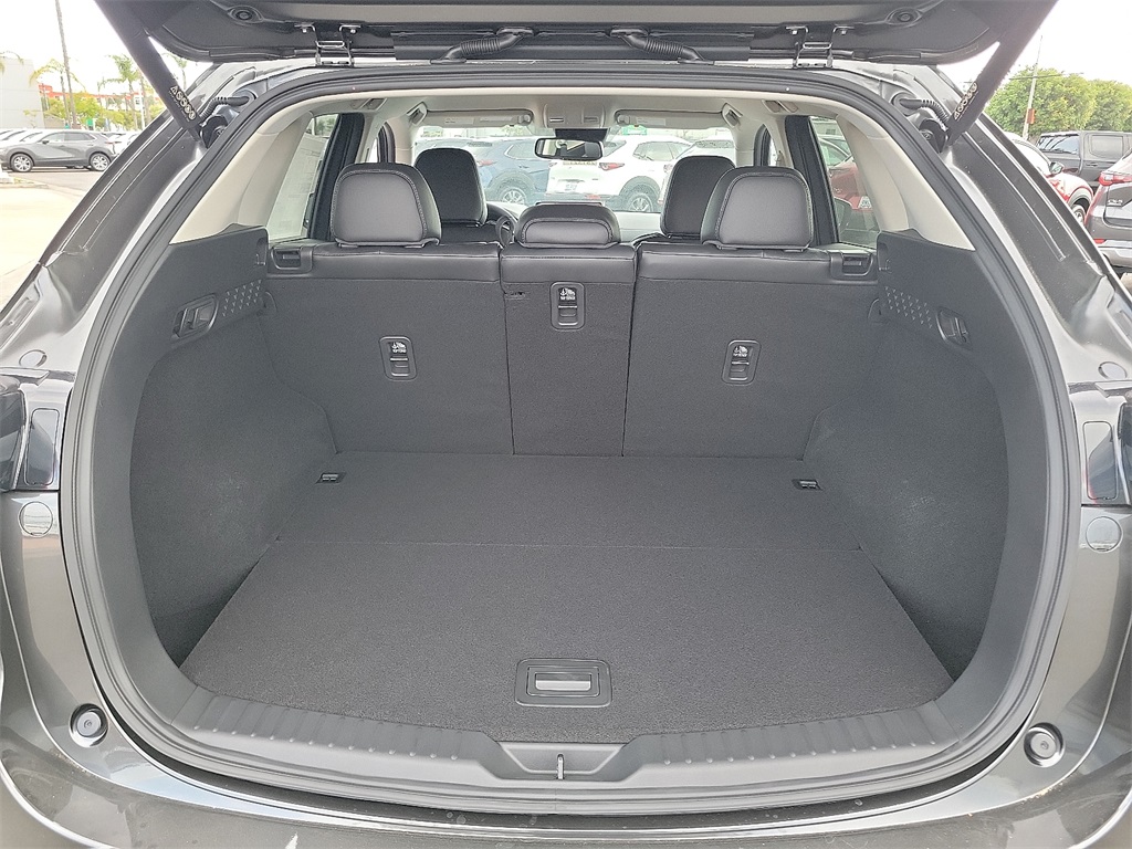 2025 Mazda CX-5 2.5 S Preferred photo 18