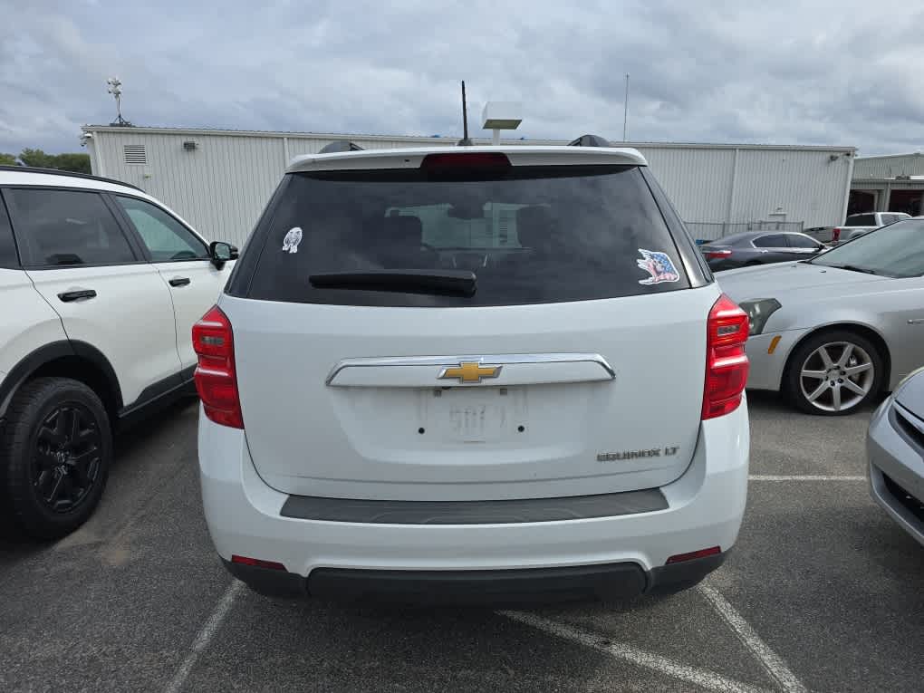 2016 Chevrolet Equinox LT photo 3