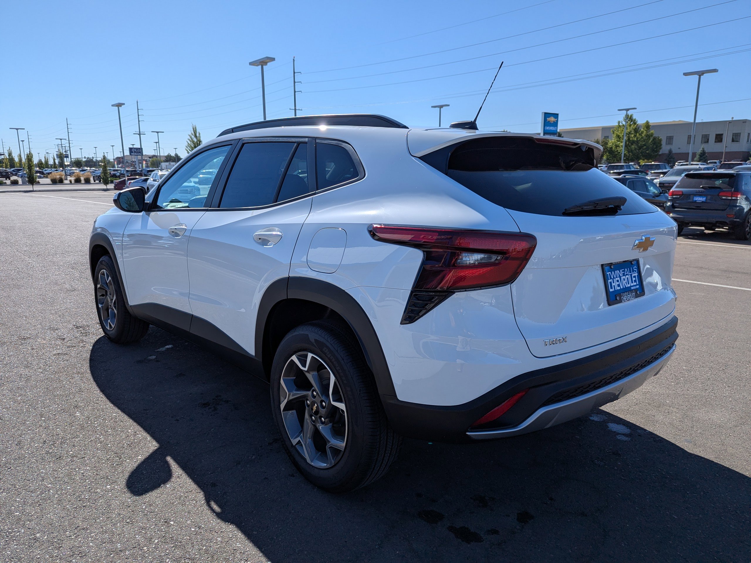 2025 Chevrolet Trax LT photo 26