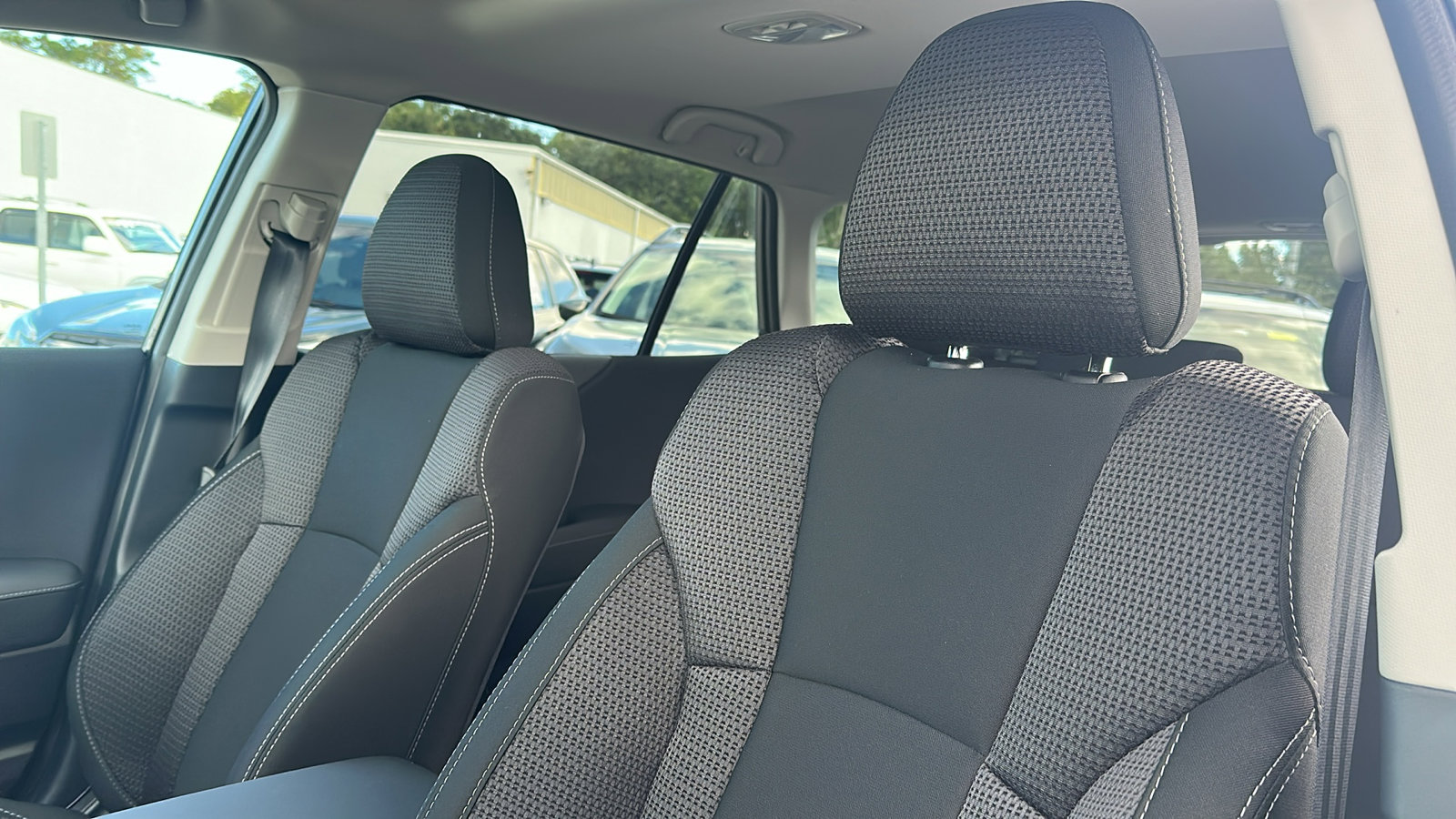 2025 Subaru Outback Premium photo 3