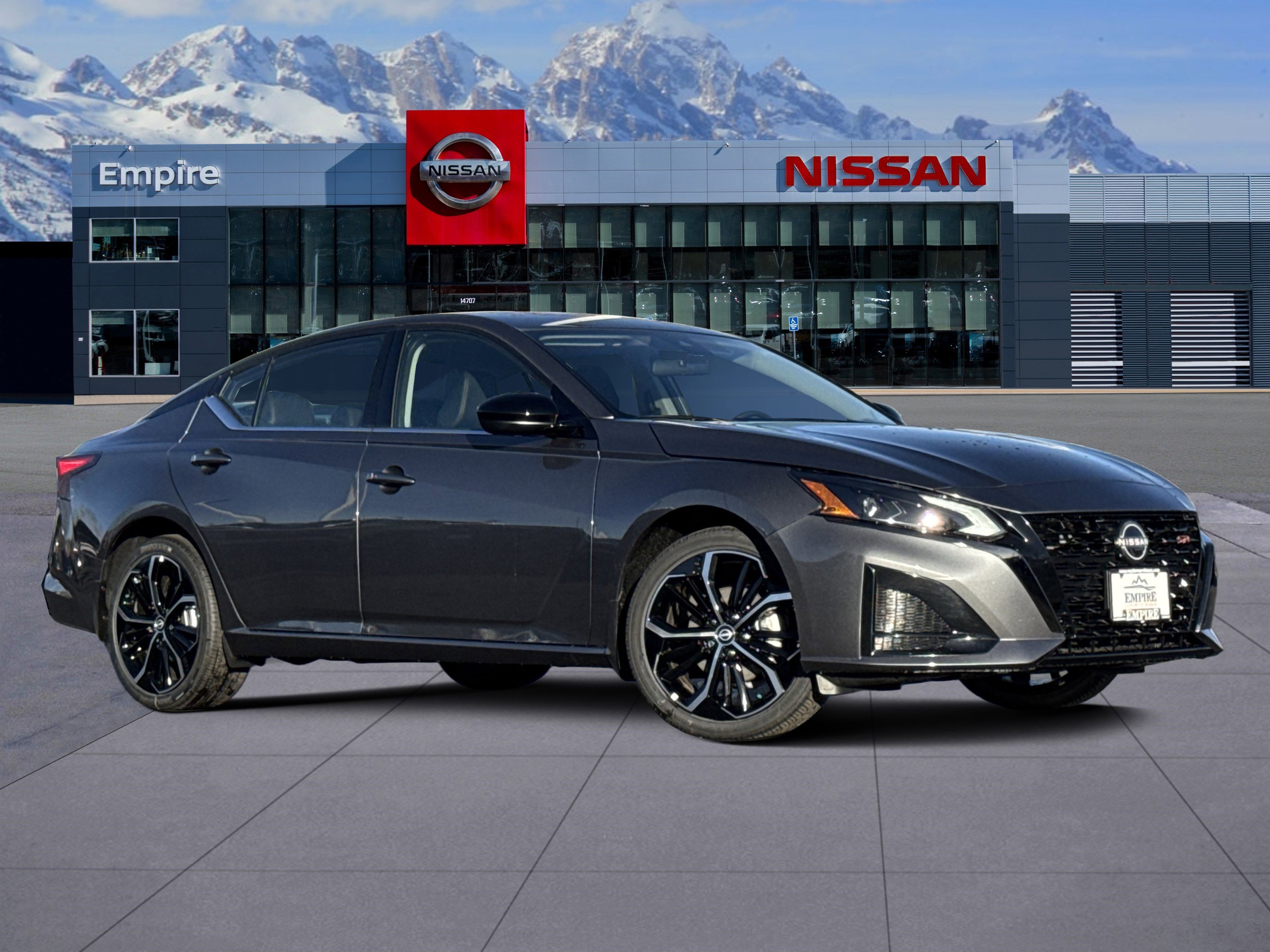 2025 Nissan Altima SR's photo