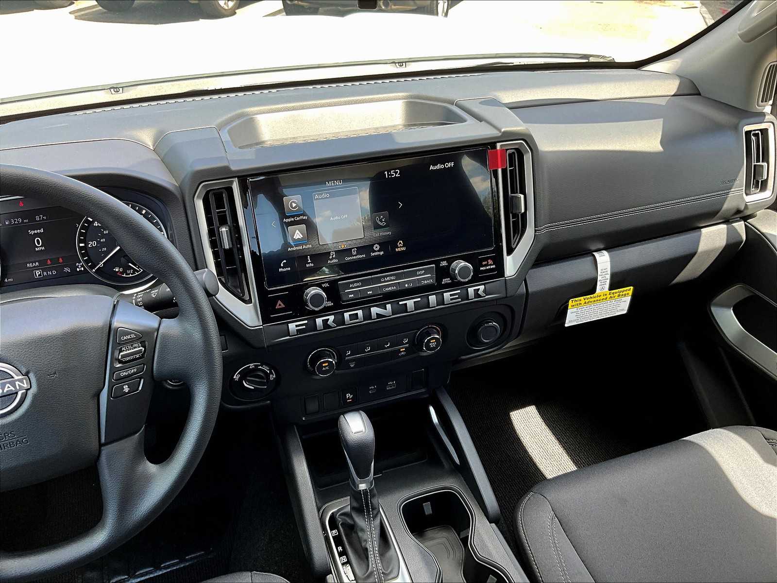 2025 Nissan Frontier SV photo 18