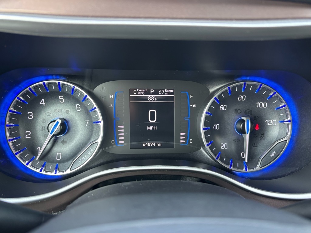 2023 Chrysler Voyager LX photo 14