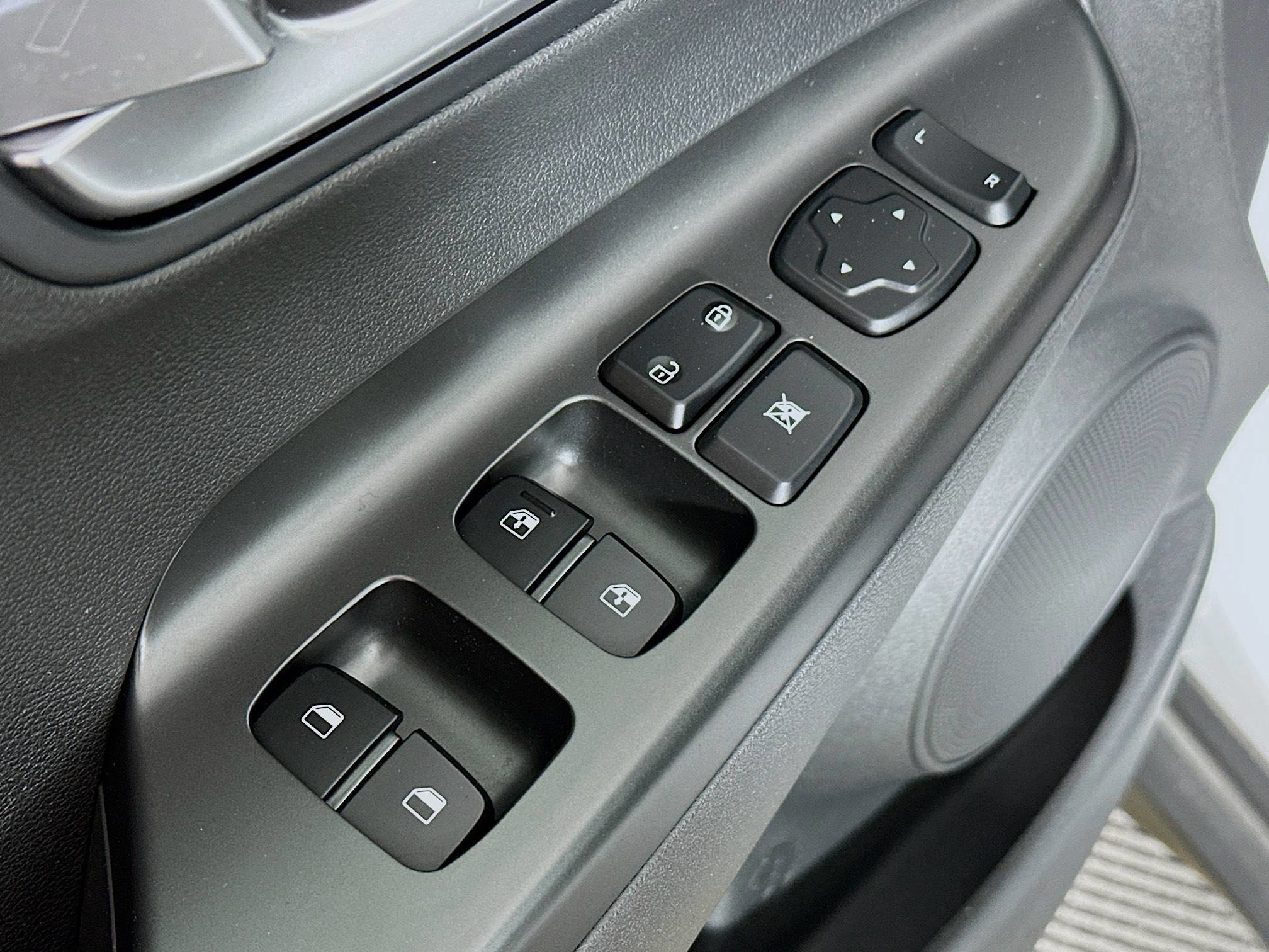 2023 Hyundai Kona SEL N Line photo 15