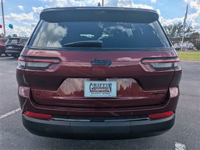 2025 Jeep Grand Cherokee Limited photo 4