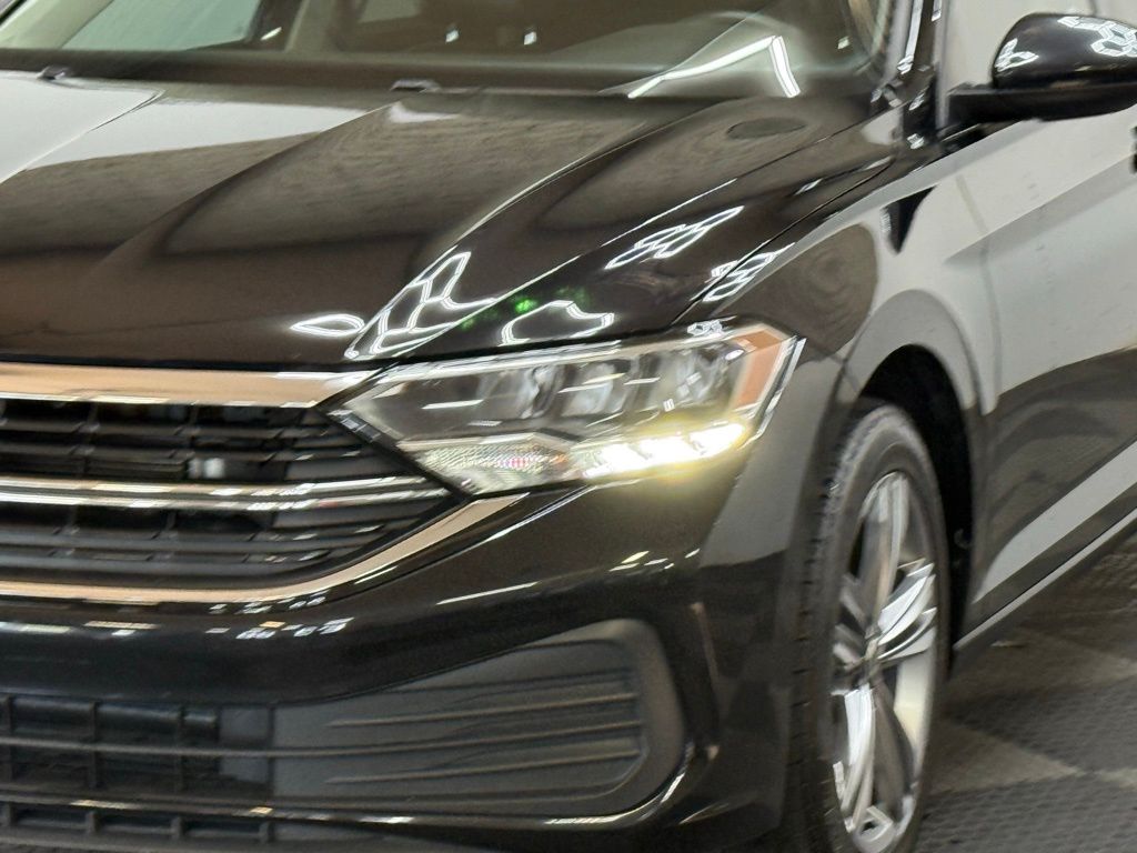 2022 Volkswagen Jetta 1.5T SE photo 3