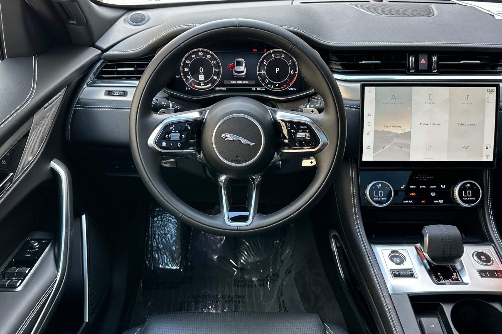 2025 Jaguar F-PACE P250 R-Dynamic S photo 16